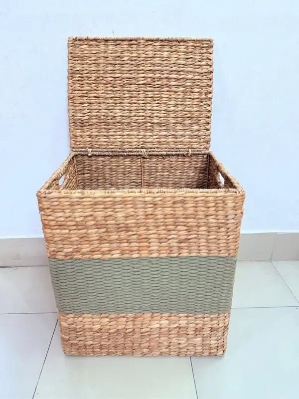 Ahiyana Premium Square Seagrass Laundry Basket with Lid