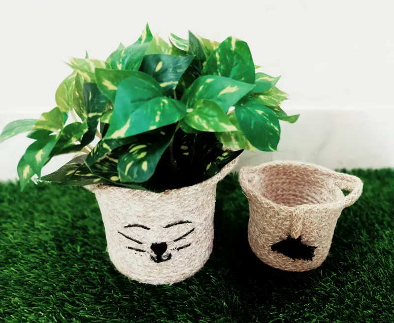 Pen Holder