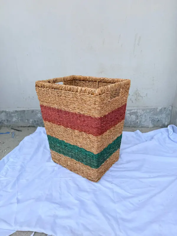 Premium Square Seagrass Laundry Basket with Lid